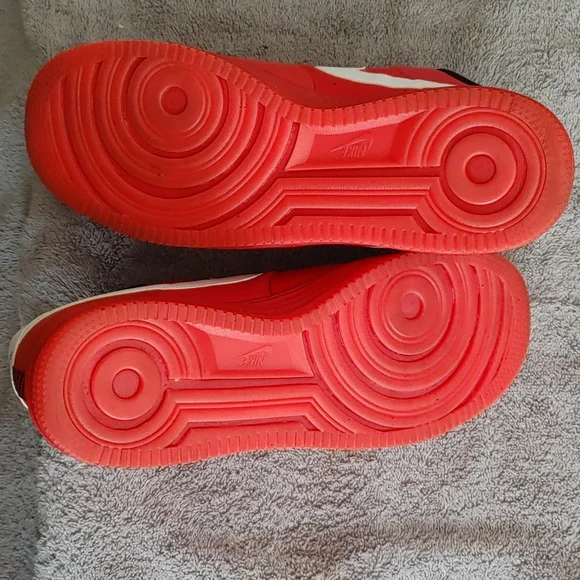 Nike Air Force 1 Lunar 'University Red' - Picture 5 of 7